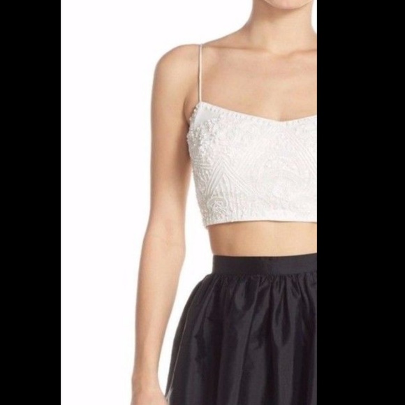NWT Adrianna Papell Embellished‎ Crop Ivory TOP ONLY [SZ 8 ] - Picture 2 of 10